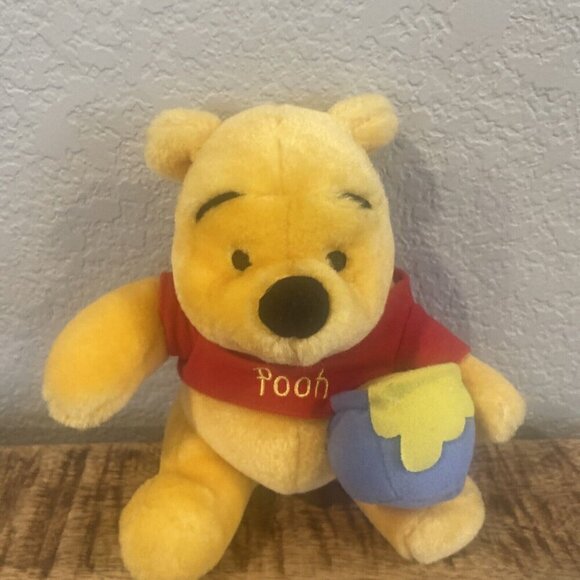 Applause Winnie The Pooh Bear Plush HTF 7” Disney Honey Pot Stuff Animal - Picture 3 of 9